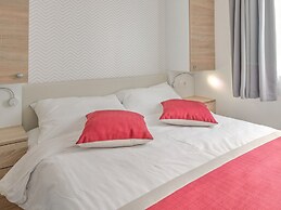 Beautiful Mobile Home in Banjole With Swimming Pool