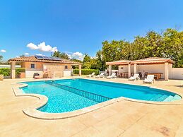 Beautiful Mobile Home in Banjole With Swimming Pool