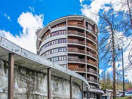Apartment in Cervinia With Ski Access