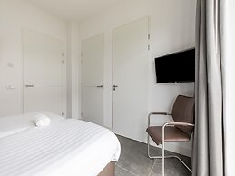 Brand new Luxury Villa on a Small-scale Park