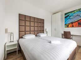 Brand new Luxury Villa on a Small-scale Park