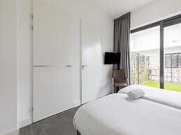 Brand new Luxury Villa on a Small-scale Park