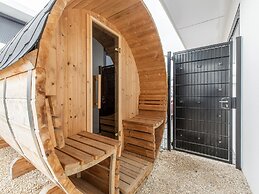 Brand new Luxury Villa on a Small-scale Park