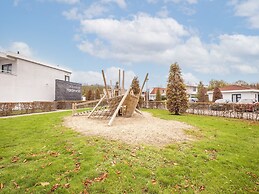 Brand new Luxury Villa on a Small-scale Park