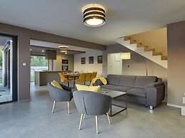 Super Modern Villa With Private Pool