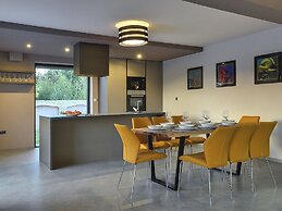 Super Modern Villa With Private Pool