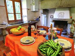 Striking Farmhouse in Ortignano