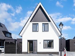 Holiday Home in Stavoren With Jetty