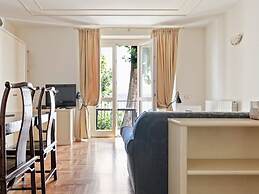 Residence Located on the Shores of Lake Maggiore