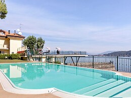 Residence Located on the Shores of Lake Maggiore