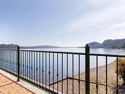 Residence Located on the Shores of Lake Maggiore