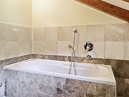 Residence Located on the Shores of Lake Maggiore