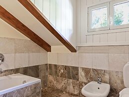 Residence Located on the Shores of Lake Maggiore