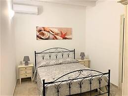 Belvilla by OYO Homely Villa in Noto With Terrace