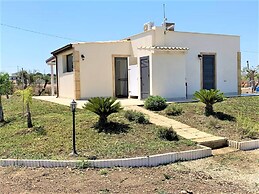 Belvilla by OYO Homely Villa in Noto With Terrace