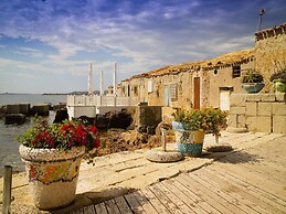 Belvilla by OYO Homely Villa in Noto With Terrace