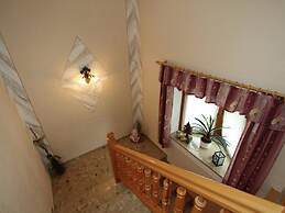 Delightful Apartment in Zell am Ziller With a View