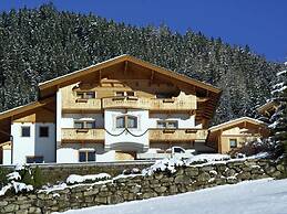 Delightful Apartment in Zell am Ziller With a View