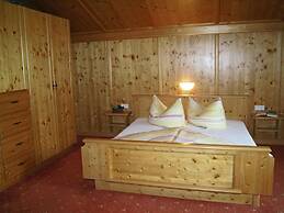 Delightful Apartment in Zell am Ziller With a View