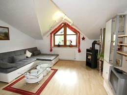 Delightful Apartment in Zell am Ziller With a View