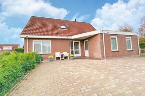 Captivating Holiday Home in Zeewolde near Forest