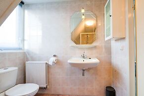 Captivating Holiday Home in Zeewolde near Forest