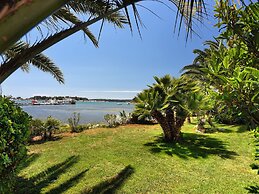 Scenic Apartment With Garden in Medulin