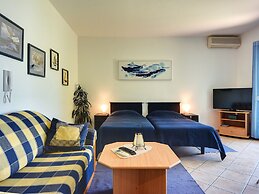 Scenic Apartment With Garden in Medulin