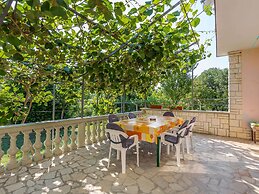 Alluring Apartment in Medulin near Beach