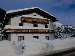 Apartment With a Shared Sauna in Bichlbach