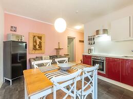 Apartment With a Shared Sauna in Bichlbach