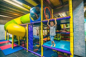 Nice Chalet With Dishwasher, Near Efteling