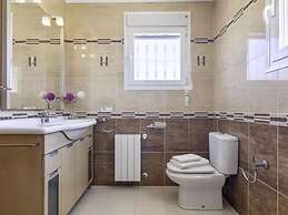 Charming Holiday Home in Calpe With Barbeque