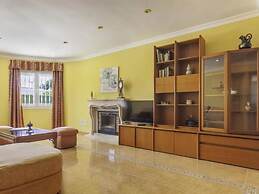 Charming Holiday Home in Calpe With Barbeque