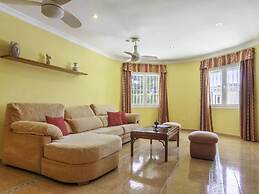 Charming Holiday Home in Calpe With Barbeque