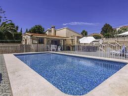 Charming Holiday Home in Calpe With Barbeque