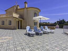 Charming Holiday Home in Calpe With Barbeque