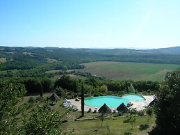 Holiday Home in Tuscany With Shared Swimming Pool
