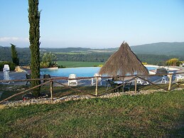 Holiday Home in Tuscany With Shared Swimming Pool