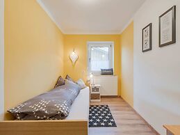 Sunny, Modern Furnished Apartment Your Favourite Place to Relax