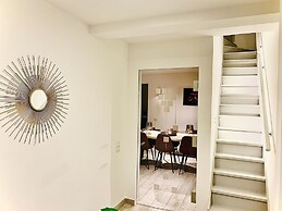 Elegant Holiday Home in Nieuwpoort near Beach
