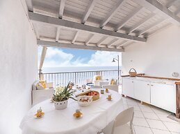 Sprawling Apartment in Cala Gonone near Cala Fuili Beach