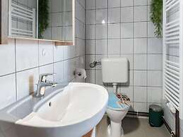 Alluring Holiday Home in Pepelow near Sea Beach & Water Sports