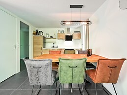 House in Reutum With Jacuzzi & Forest View