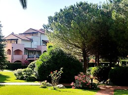 Tastefully Furnished Studio Near the Sea