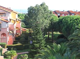 Tastefully Furnished Studio Near the Sea