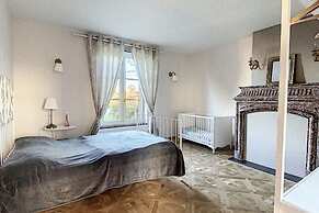 Mansion in Wancennes With sea Beach