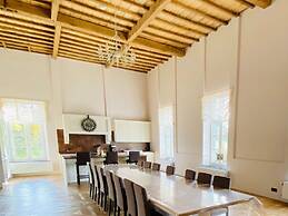 Mansion in Wancennes With sea Beach