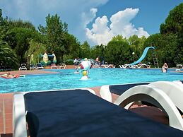 Semi Detached Bungalow with AC near Coast of Tuscany