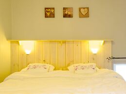 Magnificent Holiday Home in Manhay With Fenced Garden